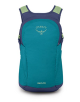 Osprey Daylite Backpack Outdoor Action - Front 